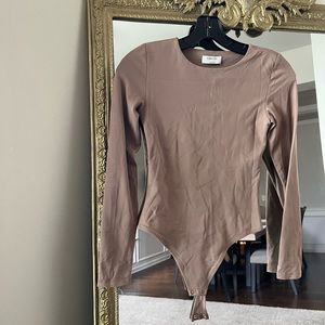 Aritzia babaton bodysuit